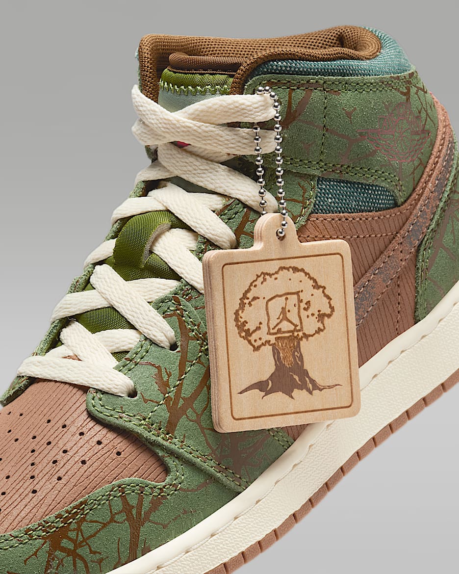 Tenis para ninos grandes Air Jordan 1 Mid Sneaker School